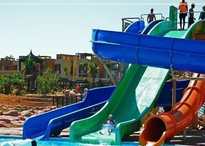 بلو باي اسيا السخنه Tatil parkı *
