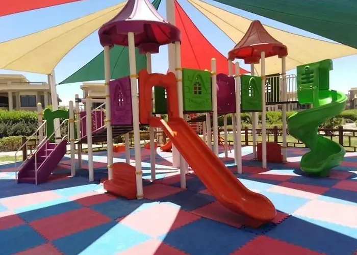 بلو باي اسيا السخنه Tatil parkı